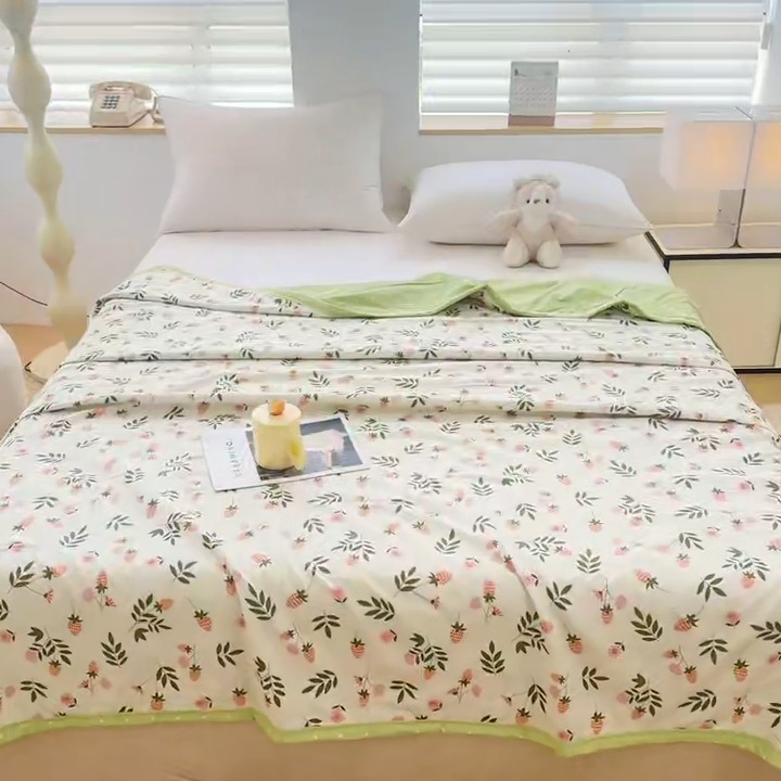 91家纺网 家纺一手货源 找家纺 友承家纺 2025新款舒适印花水洗棉夏被空调被 恋爱味道