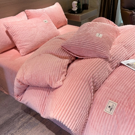 91家纺网 家纺一手货源 找家纺 （总）经年 2025新款200克双面加厚魔法绒牛奶绒四件套