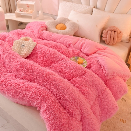 91家纺网 家纺一手货源 找家纺 （总）经年 2025年新款水貂绒水晶绒双面暖绒兔绒冬被