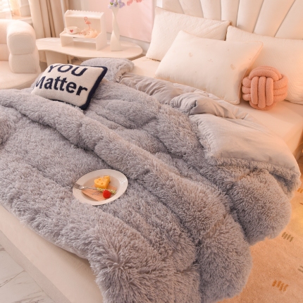 91家纺网 家纺一手货源 找家纺 （总）经年 2025年新款水貂绒水晶绒双面暖绒兔绒冬被