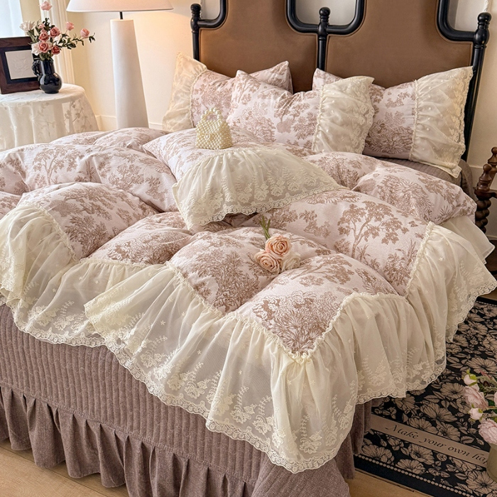 91家纺网 家纺一手货源 找家纺 苏米娜2025秋冬新款法式复古双层花边大蕾丝水洗棉亚麻床盖款四件套全棉纯棉印花小碎花四件套 芙琳 