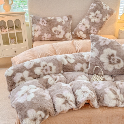 91家纺网 家纺一手货源 找家纺 （总）2025新款 印花美拉德兔毛印花单被套 