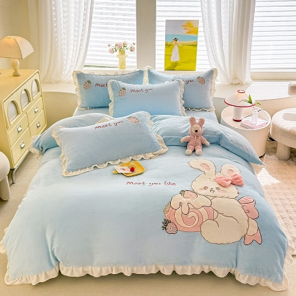 漫布云2025秋冬新品大版卡通230g牛奶绒兔毛贴布绣婴儿绒四件套--可爱兔系列   可爱兔-婴儿蓝  