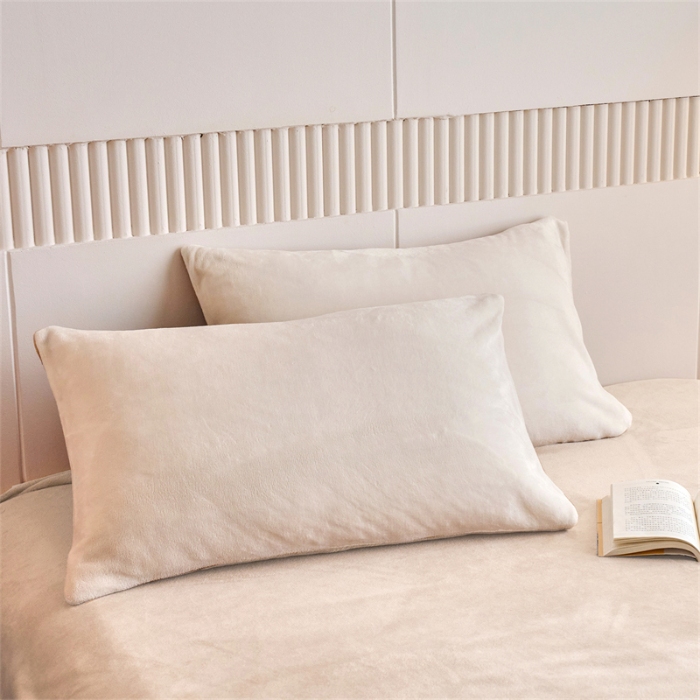91家纺网 家纺一手货源 找家纺 （总）兰紫橙家纺 2025新款简约纯色单面200克重牛奶绒枕套