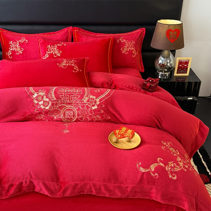 91家纺网 家纺一手货源 找家纺 苏米娜秋冬230g全消光牛奶绒四件套婚庆大红结婚牛奶绒床裙款四件套龙凤百子喜庆被套牛奶绒床盖款四件套 爱意浓 
