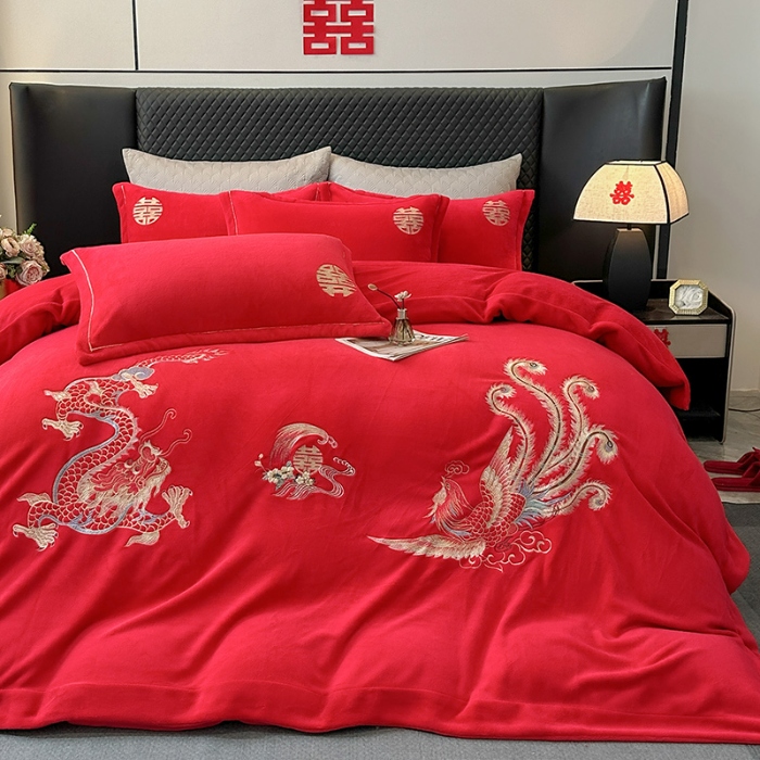 91家纺网 家纺一手货源 找家纺 苏米娜秋冬230g全消光牛奶绒四件套婚庆大红结婚牛奶绒床裙款四件套龙凤百子喜庆被套牛奶绒床盖款四件套 龙凤吉祥