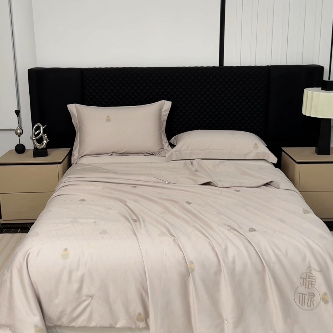 91家纺网 家纺一手货源 找家纺 （总）天木兰 a类蚕丝被100桑蚕丝春秋被子冬被家纺官方正品全棉被芯子母被结婚