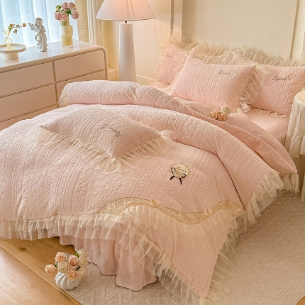 2025漫布云纺360g全消光牛奶绒工艺款蕾丝盘花立体雕花绒牛奶绒四件套刺绣绣花套件 安琪-珍珠粉