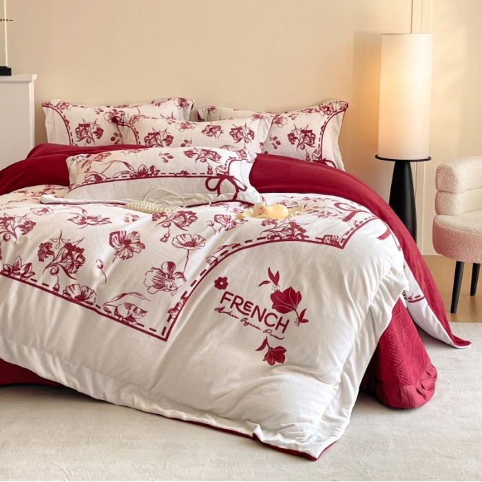 91家纺网 家纺一手货源 找家纺 （总）控价 2025新款 床盖款全消光240克A类数码印花牛奶绒四件套-如梦