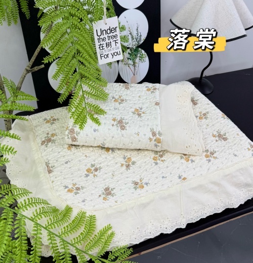 91家纺网 家纺一手货源 找家纺 （总）赫本纯棉床盖三件套 韩国碎花纯棉床盖三件套全棉夹棉床单花边可机洗