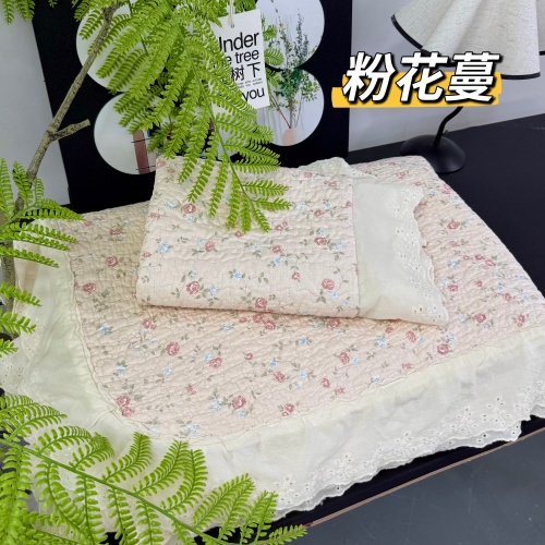 91家纺网 家纺一手货源 找家纺 （总）赫本纯棉床盖三件套 韩国碎花纯棉床盖三件套全棉夹棉床单花边可机洗