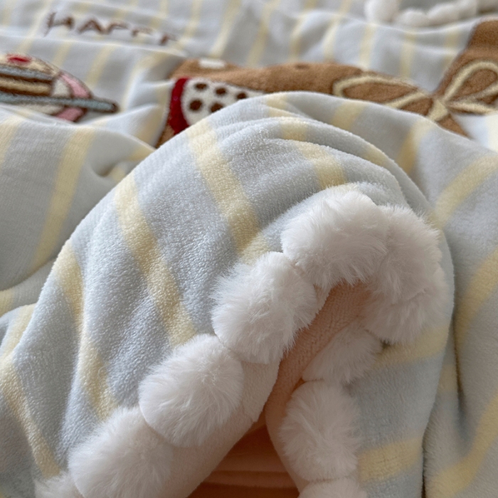 91家纺网 家纺一手货源 找家纺 （总）艾咪-Amy ntmy 2025新款可爱毛巾绣毛球款牛奶绒四件套-蛋糕猫咪