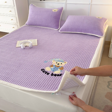 91家纺网 家纺一手货源 找家纺 （总）2025A类牛奶绒绣花夹棉床盖 床垫床褥榻榻米薄垫子冬季加绒毛毯加绒法莱绒床单盖毯绣花枕套单品三件套