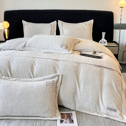 91家纺网 家纺一手货源 找家纺 （总）牛奶绒宝宝水晶绒法莱冰岛绒简约轻奢肌理纹保暖冬季保温四件套格瑞诗