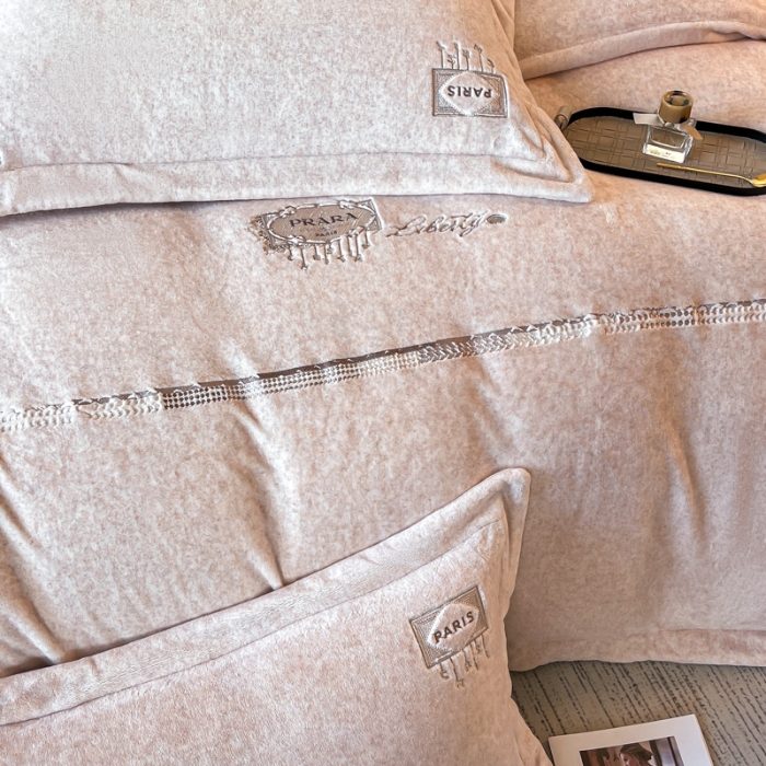 91家纺网 家纺一手货源 找家纺 （总）牛奶绒宝宝水晶绒法莱冰岛绒简约轻奢肌理纹保暖冬季保温四件套格瑞诗