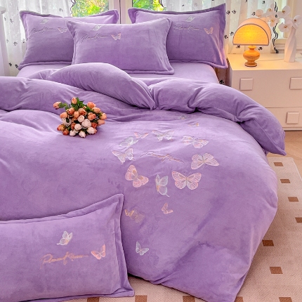 91家纺网 家纺一手货源 找家纺 新2025高克重清新公主风纯色花卉230g牛奶绒贴布绣花刺绣四件套床单被套单品加厚纯色花卉高克重牛奶绒贴布刺绣花四件套 高货米黄（富婆款）