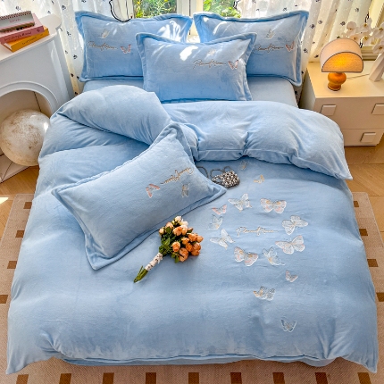 新2025高克重清新公主风纯色花卉230g牛奶绒贴布绣花刺绣四件套床单被套单品加厚纯色花卉高克重牛奶绒贴布刺绣花四件套 蝶舞天蓝