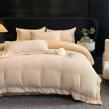 91家纺网 家纺一手货源 找家纺 （总）控价  专版花型  2025年新款240克9.2斤全消光A类烂花牛奶绒四件套-蝴蝶戏花