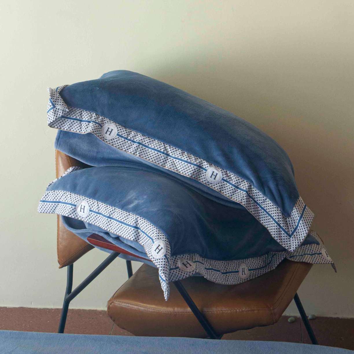 91家纺网 家纺一手货源 找家纺 绒梦里 2025新款高克重全消光工艺款高定云绒牛奶绒四件套云柔秘境 云柔秘境-蓝