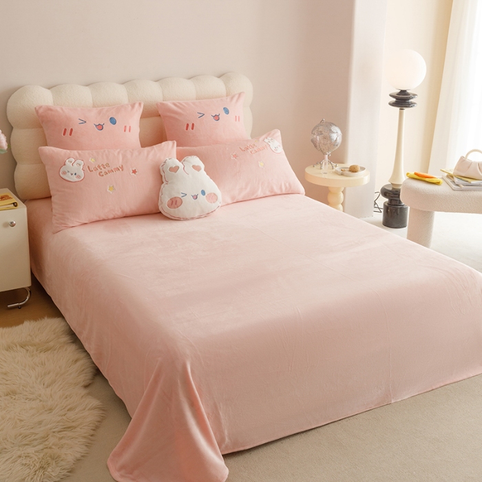 91家纺网 家纺一手货源 找家纺 （总）绒梦里 2024新款卡通贴布系列-加厚牛奶绒贴布绣四件套