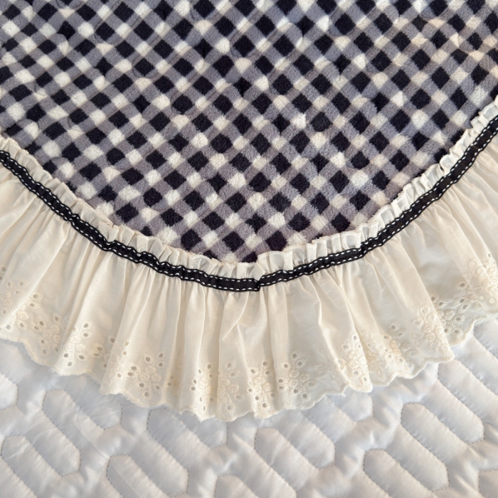 91家纺网 家纺一手货源 找家纺 （总）2025高克重加厚牛奶绒无印风格子床盖蕾丝花边织带花边宝宝绒婴儿绒简约风单床盖床褥全棉花边床单三件套