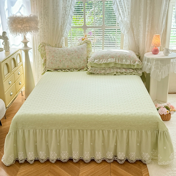 91家纺网 家纺一手货源 找家纺 漫布云家纺2025新款活性印花ins风小碎花软糯水洗棉床盖款四件套全棉纯棉花边款被套 春田绿 