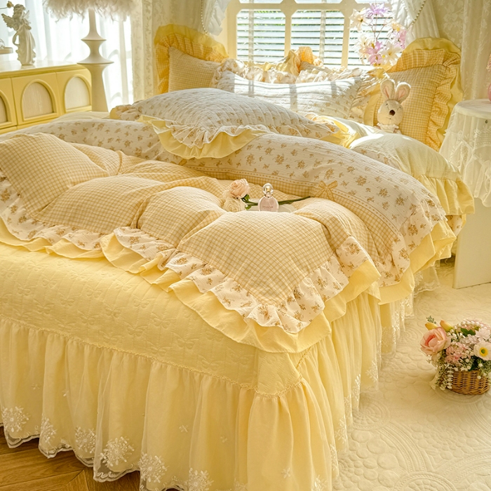 91家纺网 家纺一手货源 找家纺 漫布云家纺2025新款活性印花ins风小碎花软糯水洗棉床盖款四件套全棉纯棉花边款被套  奶酪芝士 