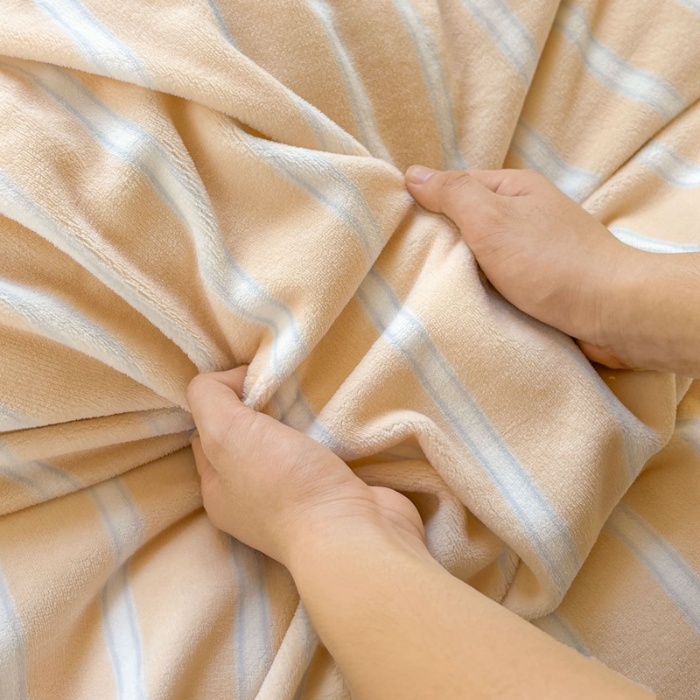 91家纺网 家纺一手货源 找家纺 （含买家秀）2025新款简约条纹牛奶绒四件套纯色冬季加厚保暖床单被套枕套双面可用床上用品