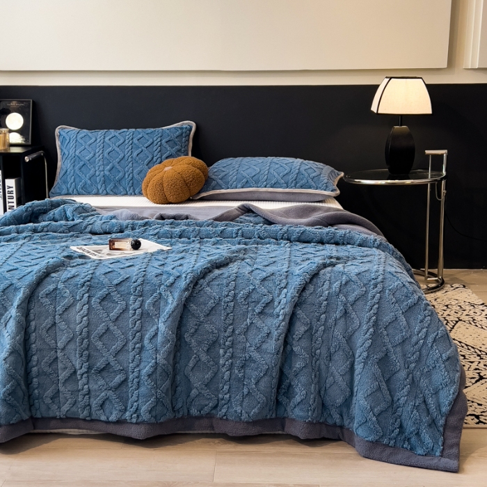 91家纺网 家纺一手货源 找家纺 （总）云恋家纺 2025新款2025塔芙绒毛毯加厚舒棉绒绒盖毯牛奶绒办公室午睡珊瑚绒披肩沙发毯被子