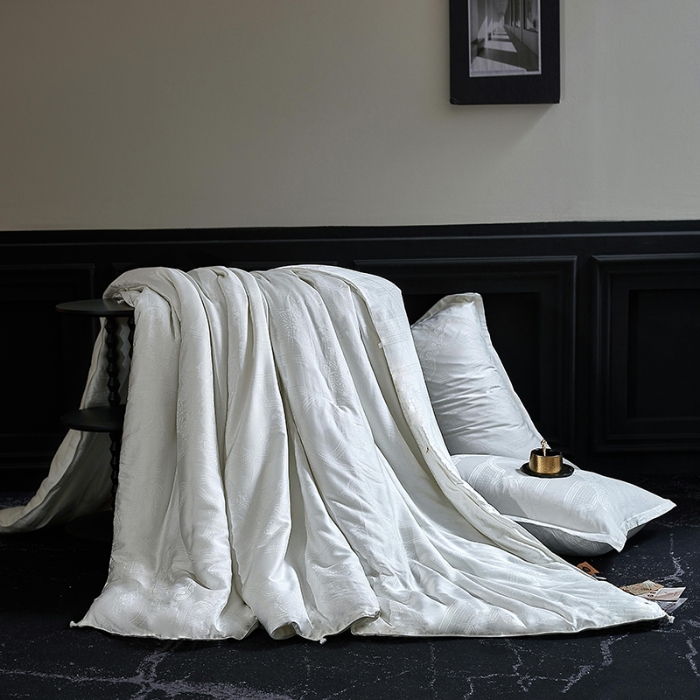 91家纺网 家纺一手货源 找家纺 100%蚕丝被正品有质检纯棉桑蚕丝被莫代尔冬被全棉被芯蚕丝被被子 御品蚕丝被 