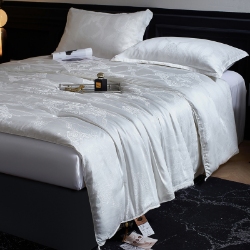 91家纺网 家纺一手货源 找家纺 100%蚕丝被正品有质检纯棉桑蚕丝被莫代尔冬被全棉被芯蚕丝被被子 御品蚕丝被 ,御品 -白,御品 -粉,御品 -灰,御品 -香槟色,纸盒包装,软包包装