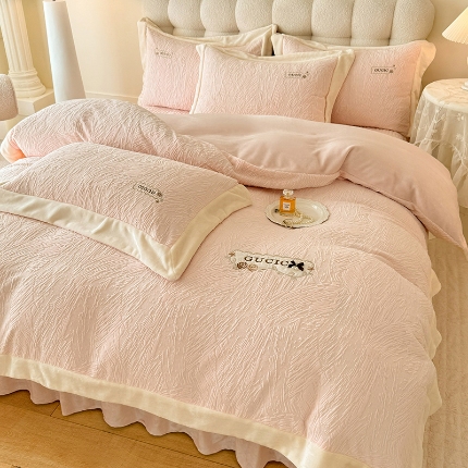 91家纺网 家纺一手货源 找家纺 （总）苏米娜2025年新款全消光加厚牛奶绒轻奢简约床盖款四件套-雅致系列