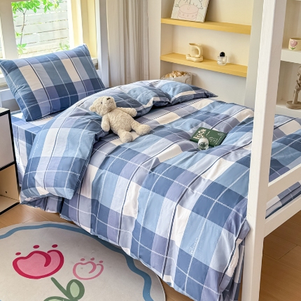 91家纺网 家纺一手货源 找家纺 （总）【苏东来】2025简约13372纯棉全棉学生三四件套宿舍上下铺全棉纯棉格子印花三件套件单品被套床单枕套学生季