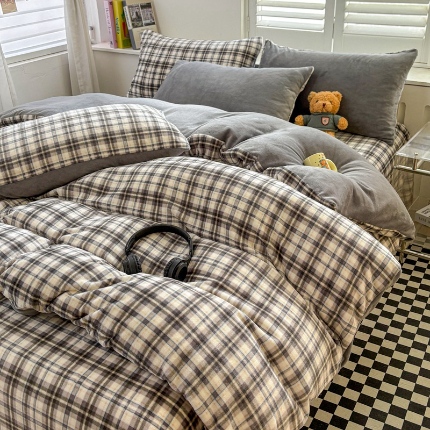 91家纺网 家纺一手货源 找家纺 （含买家秀）2025新款条纹纯色牛奶绒撞色四件套秋冬加厚保暖牛奶绒床单床笠款床上用品