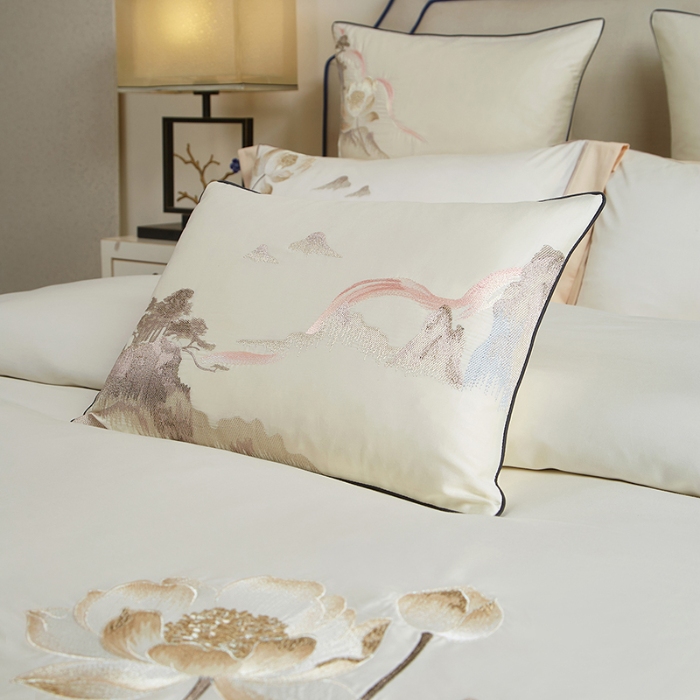 91家纺网 家纺一手货源 找家纺 50S50支长绒棉刺绣四件套专版花型独家特供直播爆款 山水清荷米白