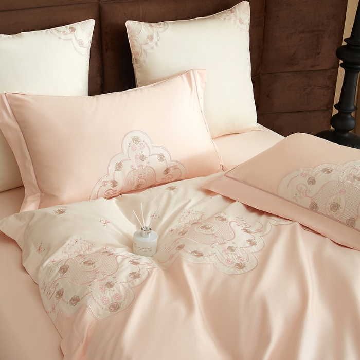 91家纺网 家纺一手货源 找家纺 50S50支长绒棉刺绣四件套专版花型独家特供直播爆款 维多利亚