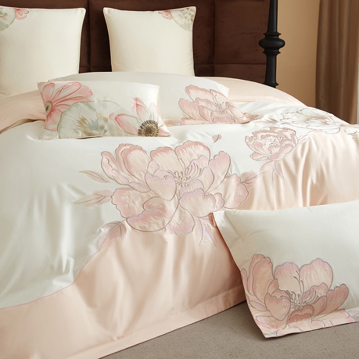 91家纺网 家纺一手货源 找家纺 50S50支长绒棉刺绣四件套专版花型独家特供直播爆款 一见倾心粉