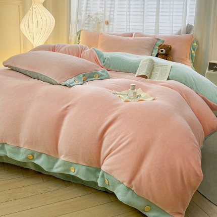 91家纺网 家纺一手货源 找家纺 (含买家秀)2025秋冬新款纯色双拼牛奶绒四件套纽扣款简约纽扣工艺款加厚保暖床单床笠四件套