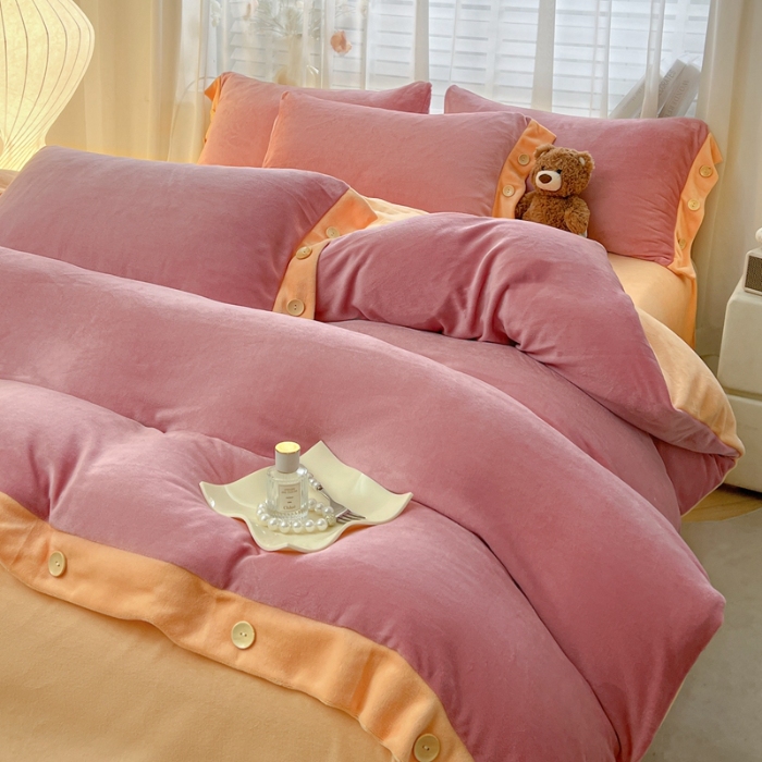 91家纺网 家纺一手货源 找家纺 (含买家秀)2025秋冬新款纯色双拼牛奶绒四件套纽扣款简约纽扣工艺款加厚保暖床单床笠四件套