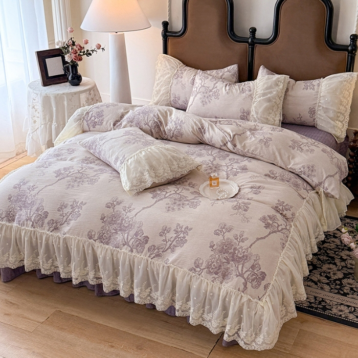 91家纺网 家纺一手货源 找家纺 苏米娜2025秋冬新款法式复古双层花边大蕾丝水洗棉亚麻床盖款四件套全棉纯棉印花小碎花四件套  普罗旺斯