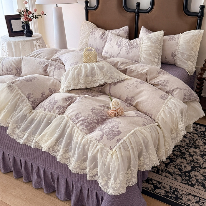 91家纺网 家纺一手货源 找家纺 苏米娜2025秋冬新款法式复古双层花边大蕾丝水洗棉亚麻床盖款四件套全棉纯棉印花小碎花四件套  普罗旺斯