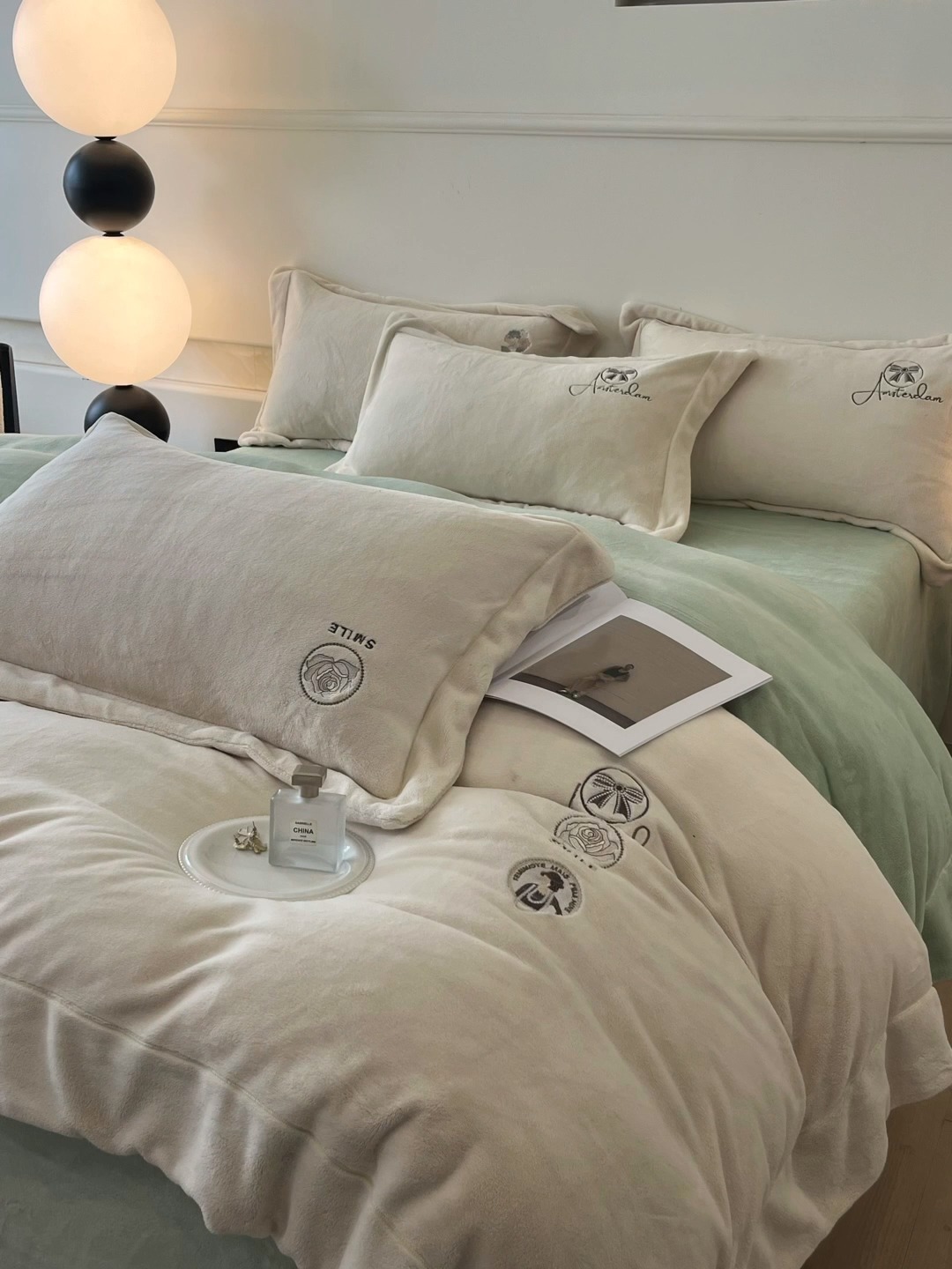 91家纺网 家纺一手货源 找家纺 （总）控价 专版花型   2025年新款9.2斤240克全消光A类大刺绣牛奶绒四件套-伊菲