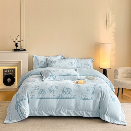 91家纺网 家纺一手货源 找家纺 （总）控价 2025新款  专版花型 全消光A类数码印花牛奶绒四件套床盖款-如梦