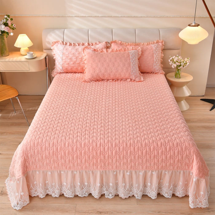 91家纺网 家纺一手货源 找家纺 （总）三友家纺 直播爆款重工蕾丝牛奶绒花边床盖三/四件套