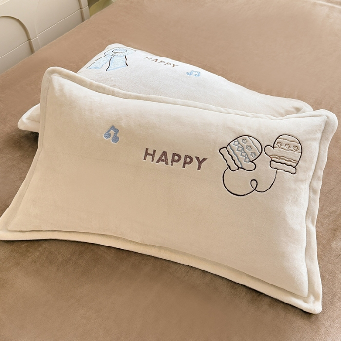 91家纺网 家纺一手货源 找家纺 漫布云家纺2025新款230g全消光大版卡通牛奶绒兔毛贴布绣花四件套可爱卡通男孩女孩法莱绒被套三件套 布林-浅咖 