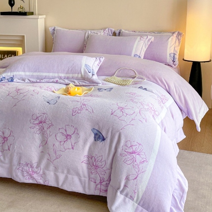 91家纺网 家纺一手货源 找家纺 （总）控价 2025新款高克重240克A类全消光数码印花牛奶绒四件套床盖款-雨蝶