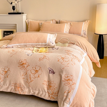 91家纺网 家纺一手货源 找家纺 （总）控价 2025新款高克重240克A类全消光数码印花牛奶绒四件套床盖款-雨蝶