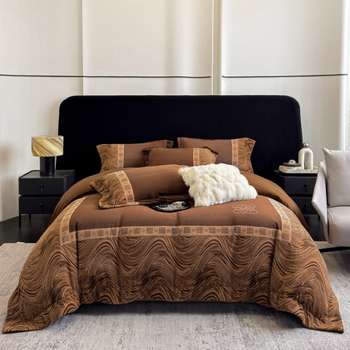 91家纺网 家纺一手货源 找家纺 （总）控价 2025新款 专版花型 240克全消光A类数码印花牛奶绒四件套床盖款-贝斯