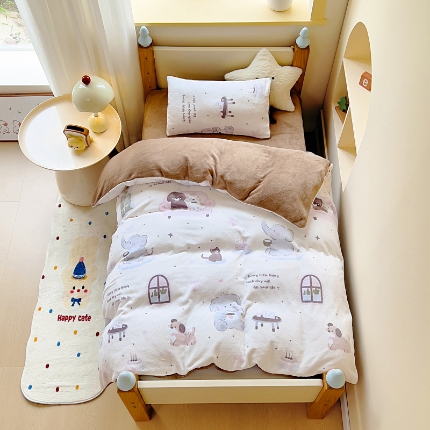 91家纺网 家纺一手货源 找家纺 （总）御棉坊 秋冬新品牛奶绒幼儿园三件套儿童保暖多件套宝宝午睡被