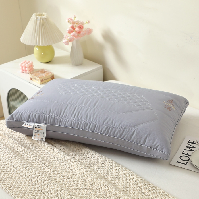 91家纺网 家纺一手货源 找家纺 兴丝露枕芯 舒适枕 立体双边枕芯 绗绣枕头 刺绣舒适枕 高弹舒适枕